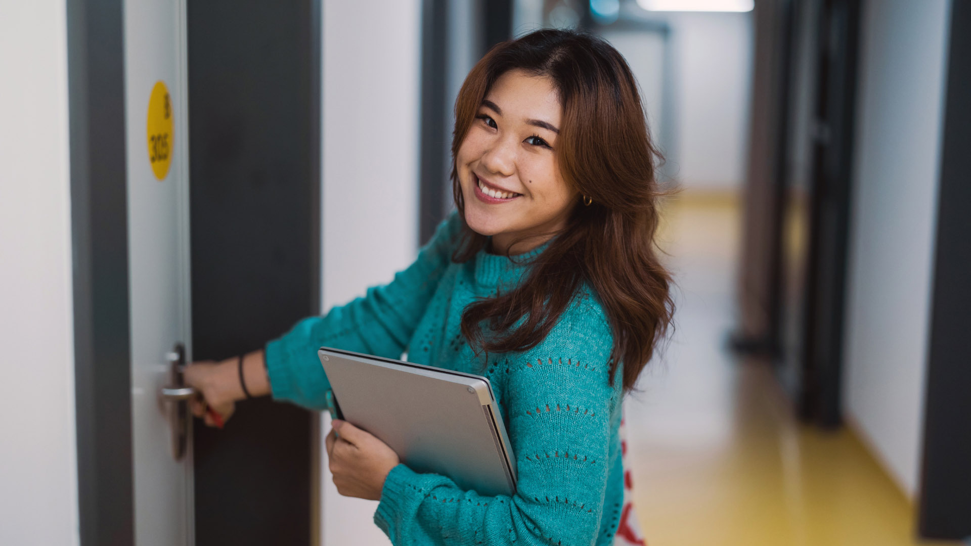 Where do students live COVER