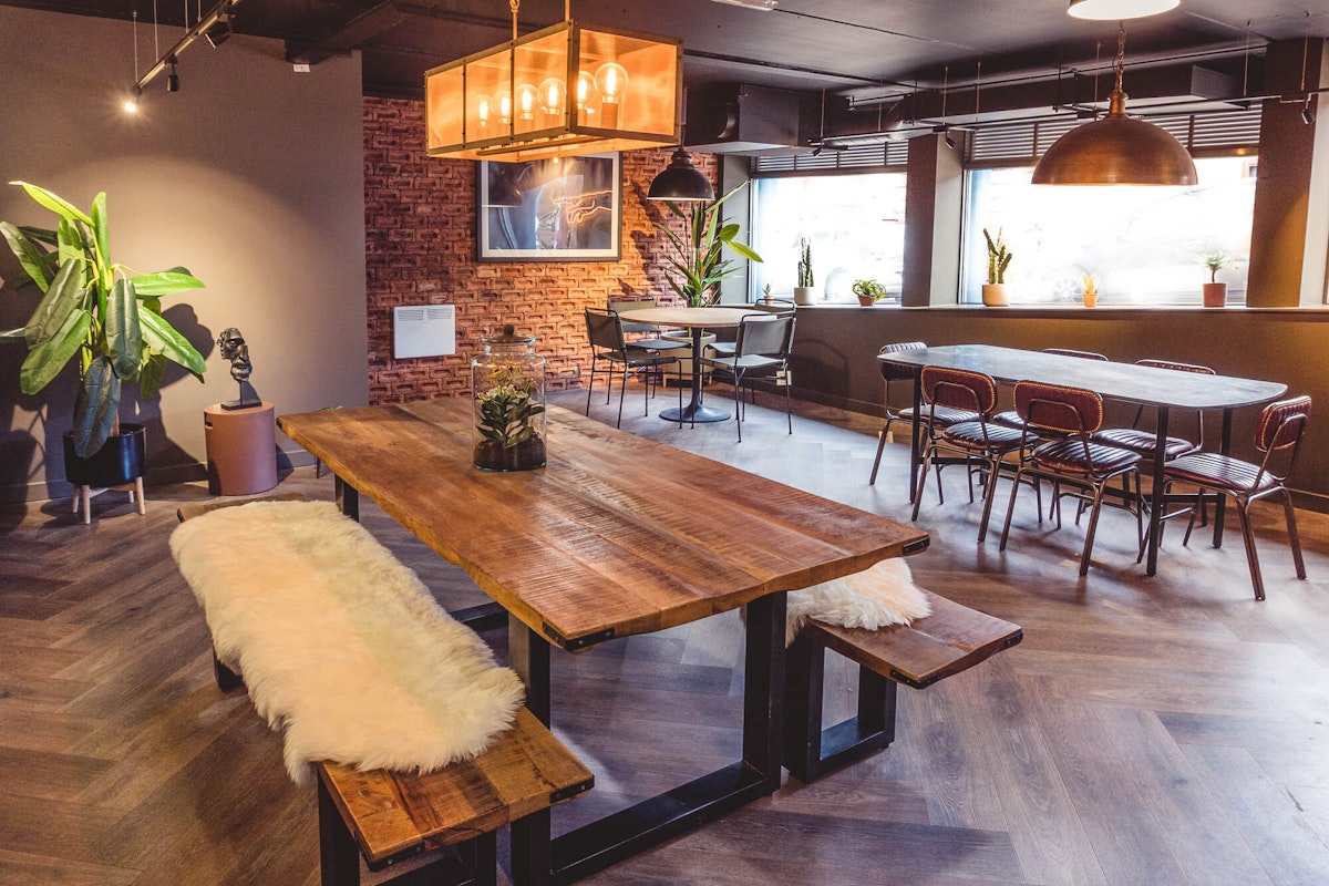 STUDENT ROOST Portsburgh Court social space