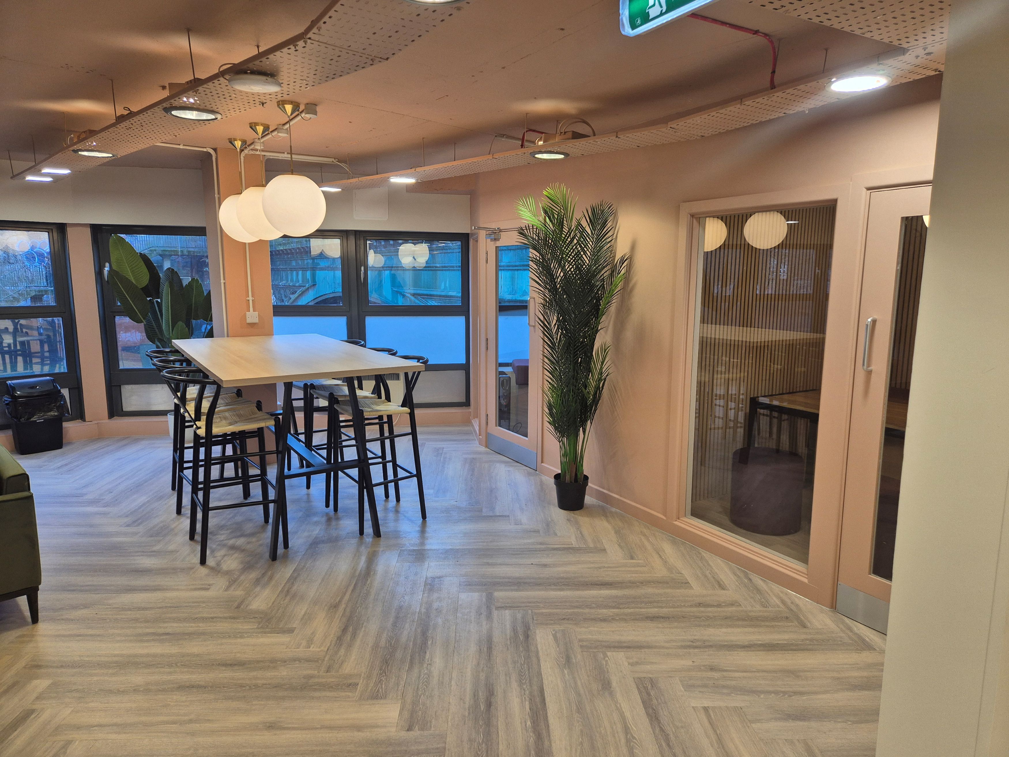 Glasgow Gibson St Social Space 3