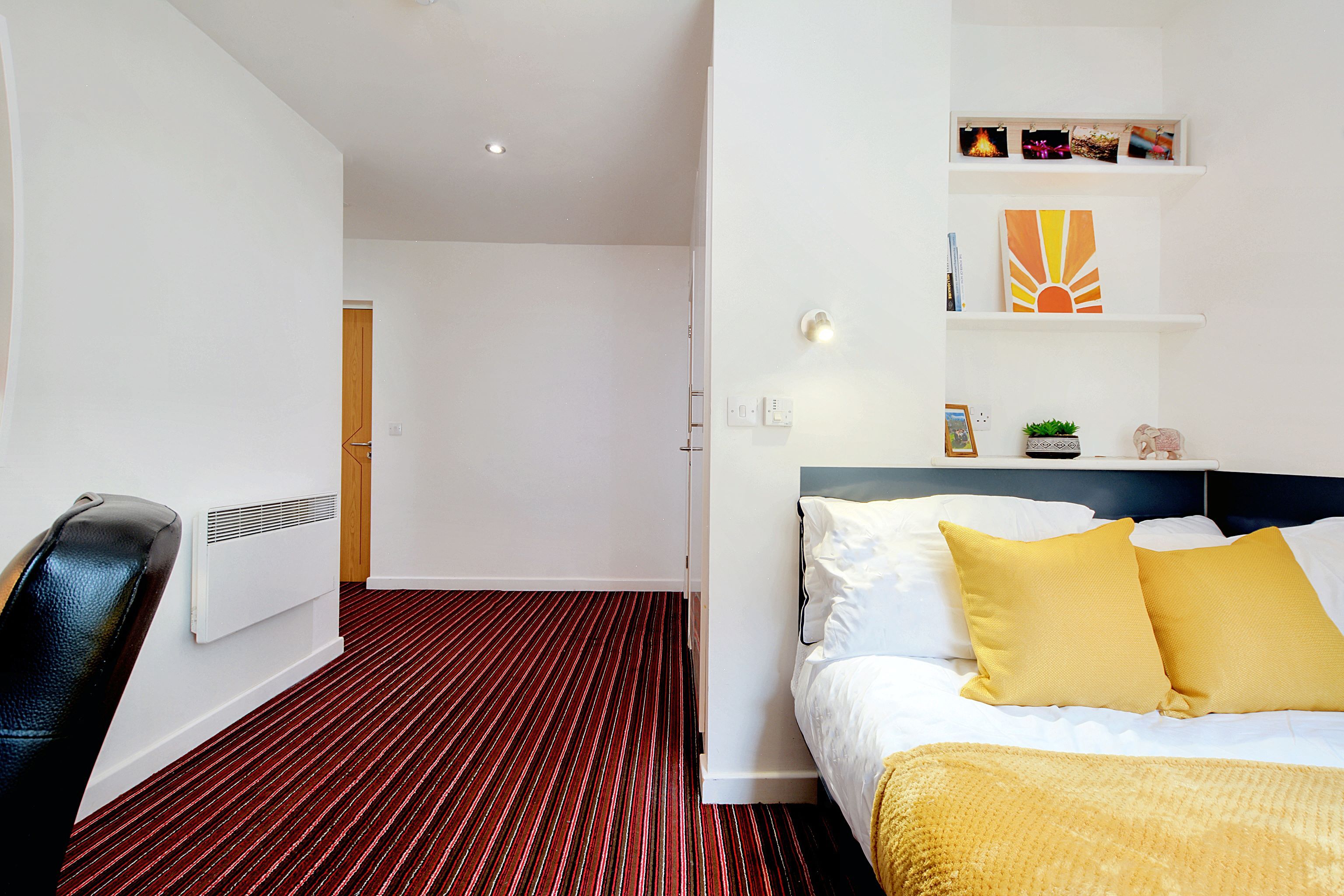 Newarke St 5 bed silver 5