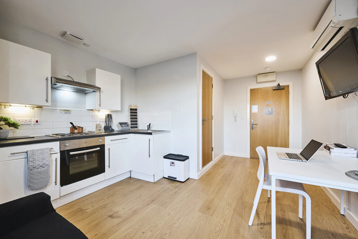 Student Roost Leicester Studio The Summit