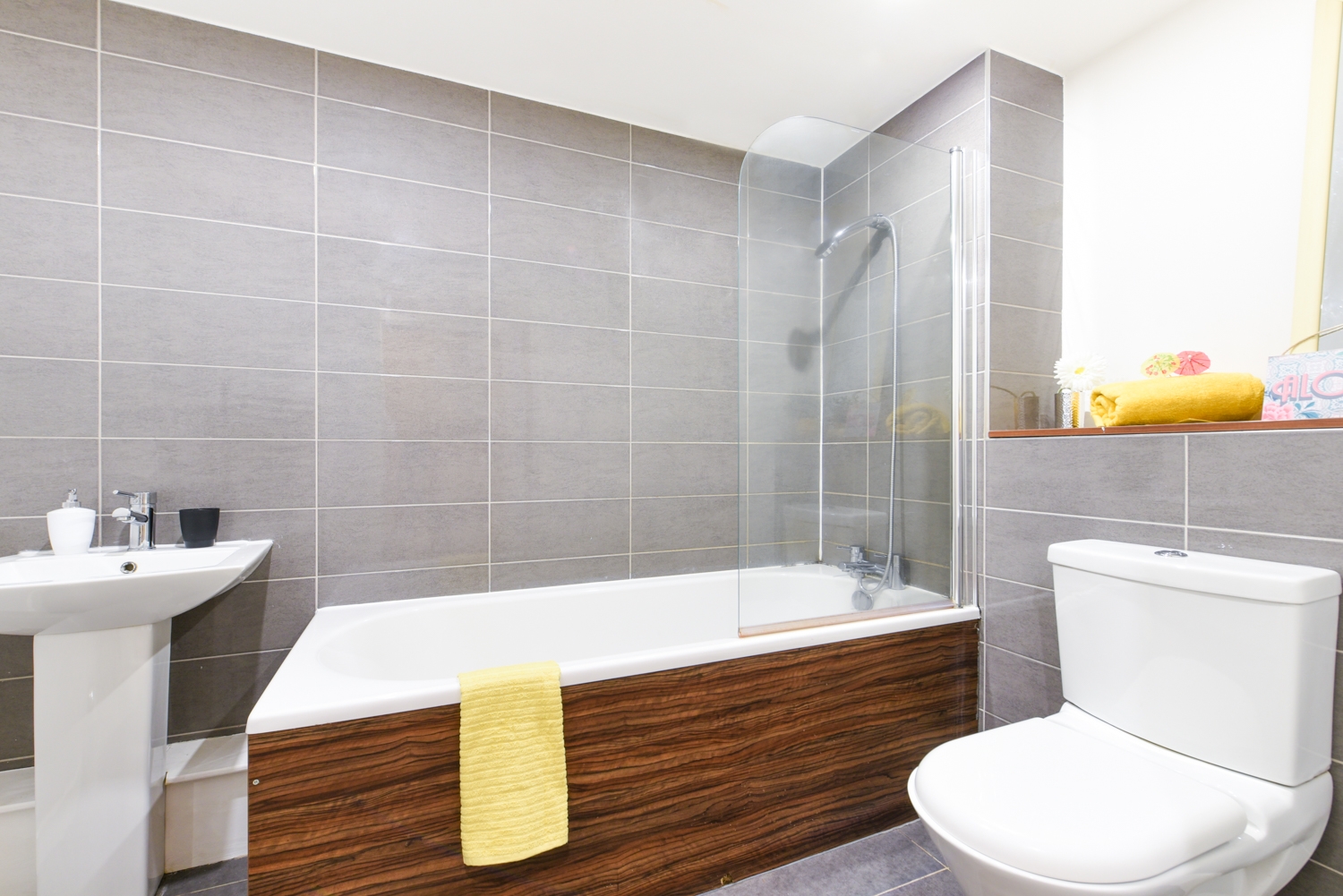 Central Place Mellor House Bathroom