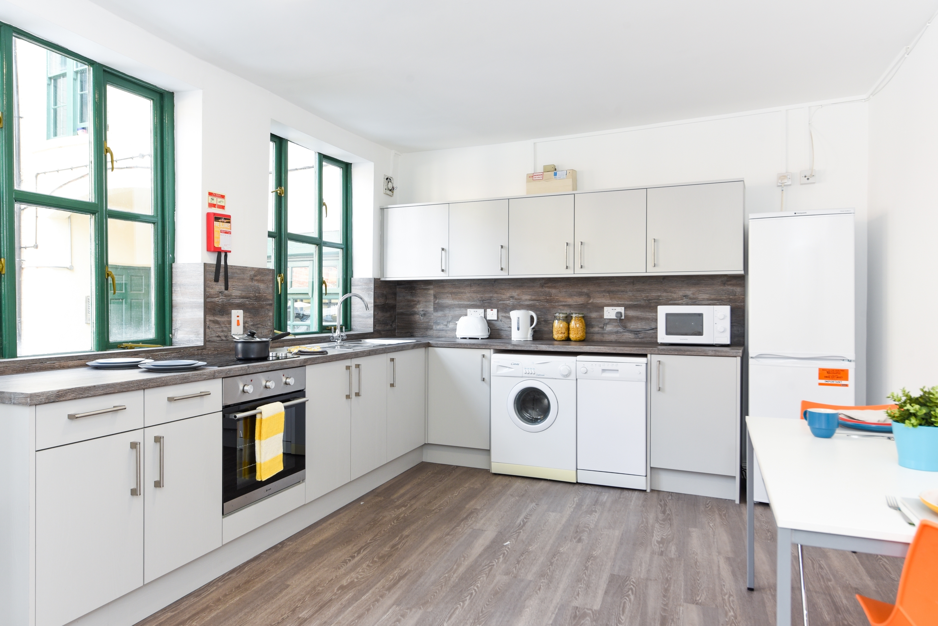 Sheffield2 Solly House communal kitchen 2